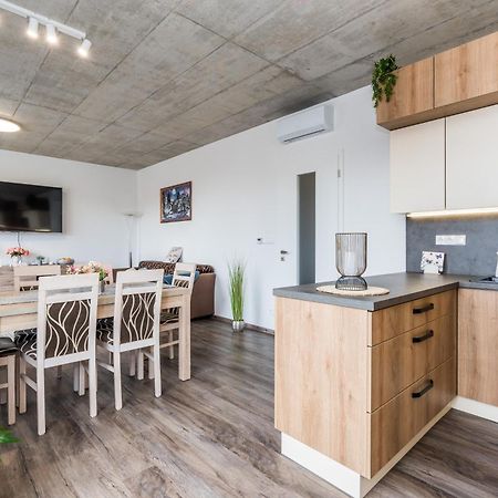 Appartement Perla Hradce 401 à Hradec Králové Extérieur photo