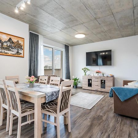 Appartement Perla Hradce 401 à Hradec Králové Extérieur photo