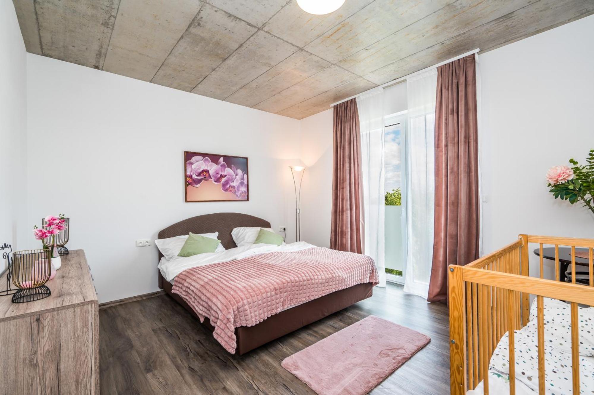 Appartement Perla Hradce 401 à Hradec Králové Extérieur photo