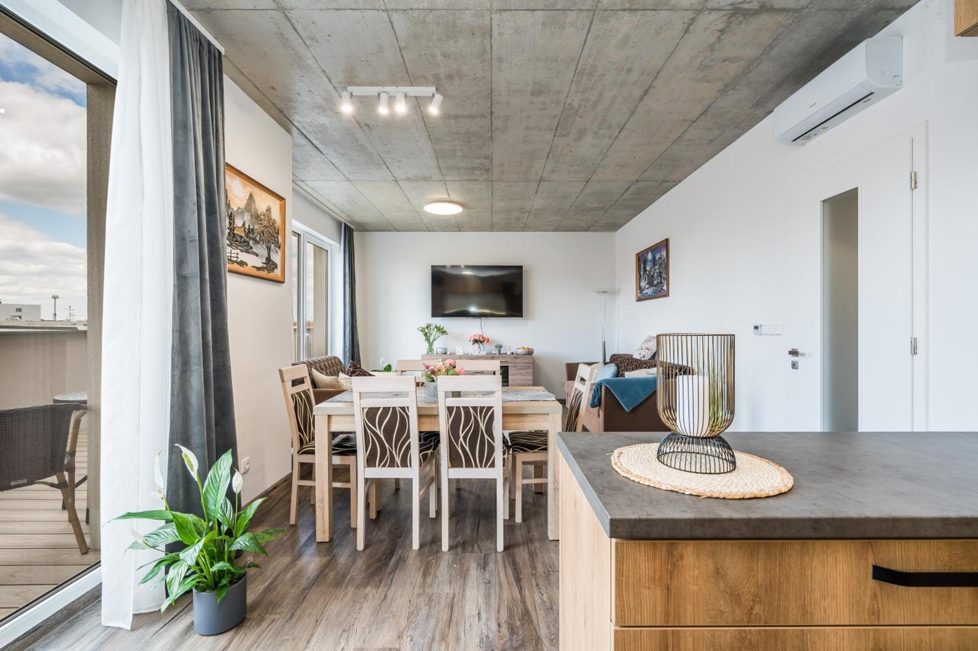 Appartement Perla Hradce 401 à Hradec Králové Extérieur photo