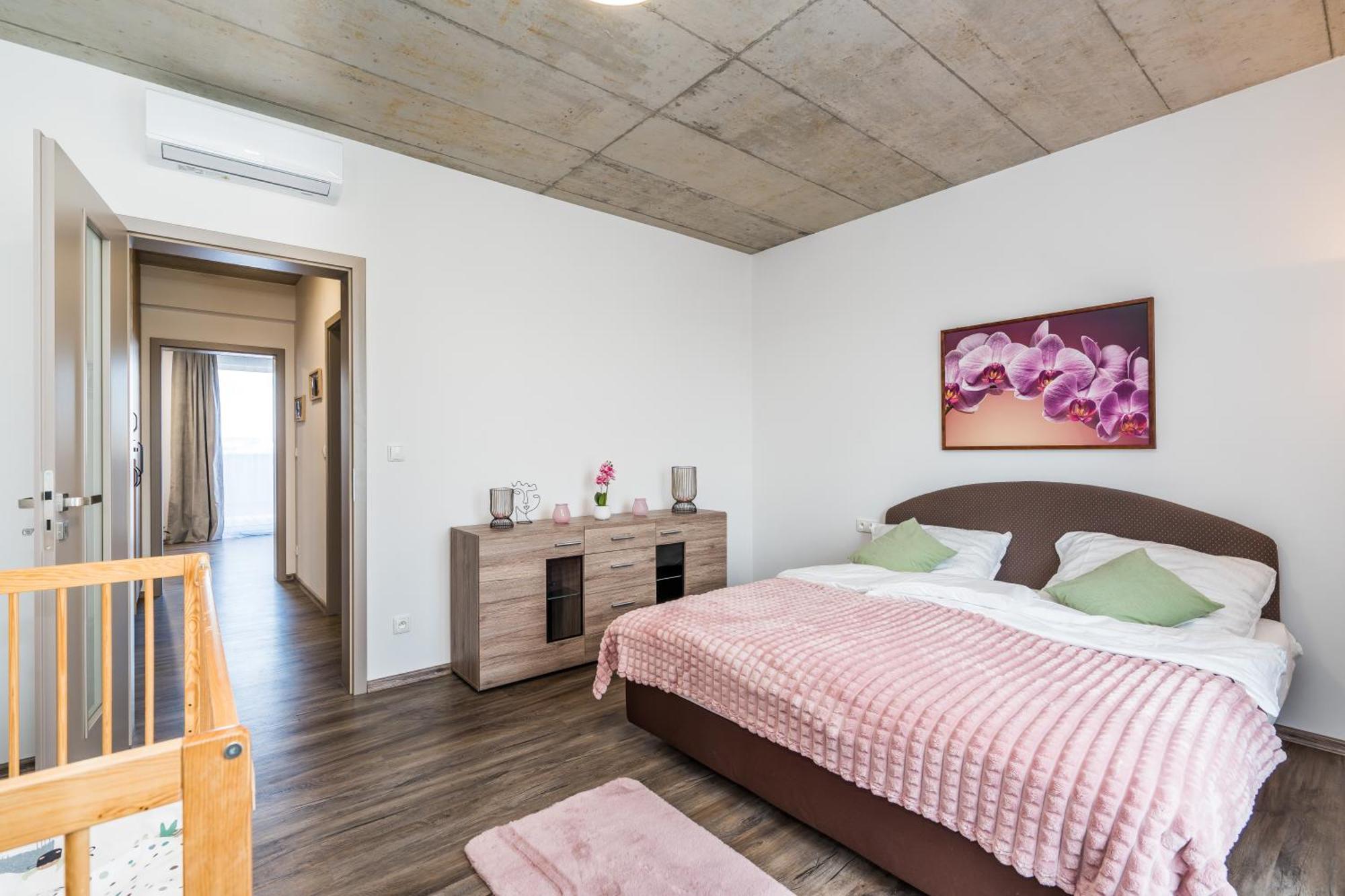 Appartement Perla Hradce 401 à Hradec Králové Extérieur photo